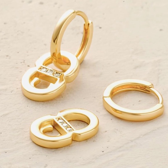 NEW 14K Gold Plated Small Gold Plated Hypoallergenic Earrings - Picture 2 of 4